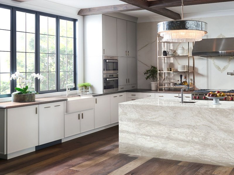 Kitchen with hardwood flooring from Richardson’s Carpet Service in the Williamsburg, VA area